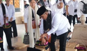 Muzani Ziarah ke Makam Bung Karno Jadi Pengingat Indonesia Rumah Bersama